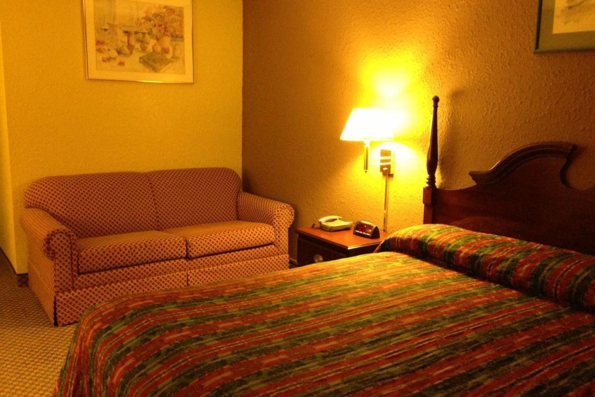 Americas Value Hotel 2*
